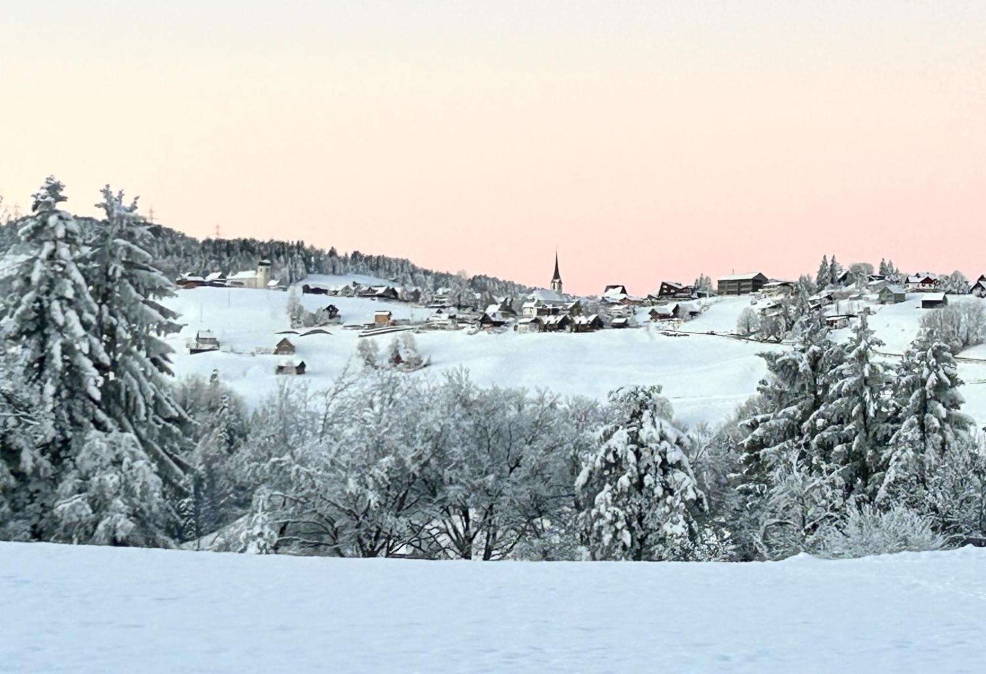 Doppelzimmer In Charmantem * Hemberg